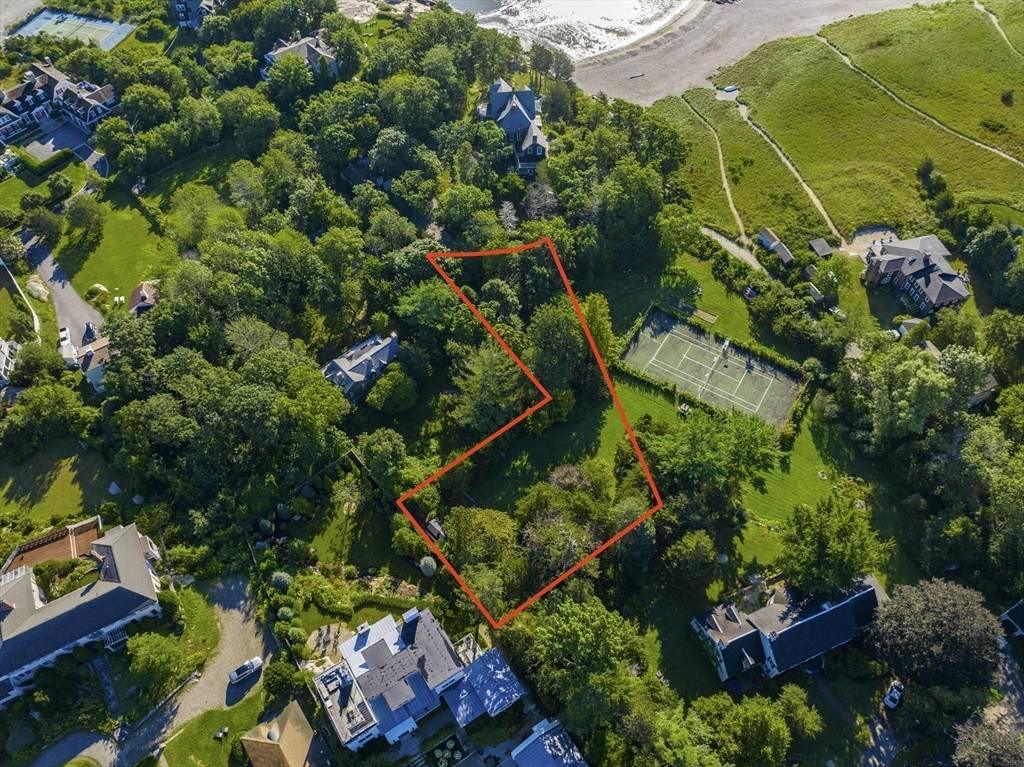 32 Lothrop Lane Cohasset, MA 02025