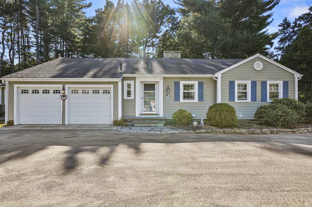 West Boylston, MA 01583,10 Pinewood Drive