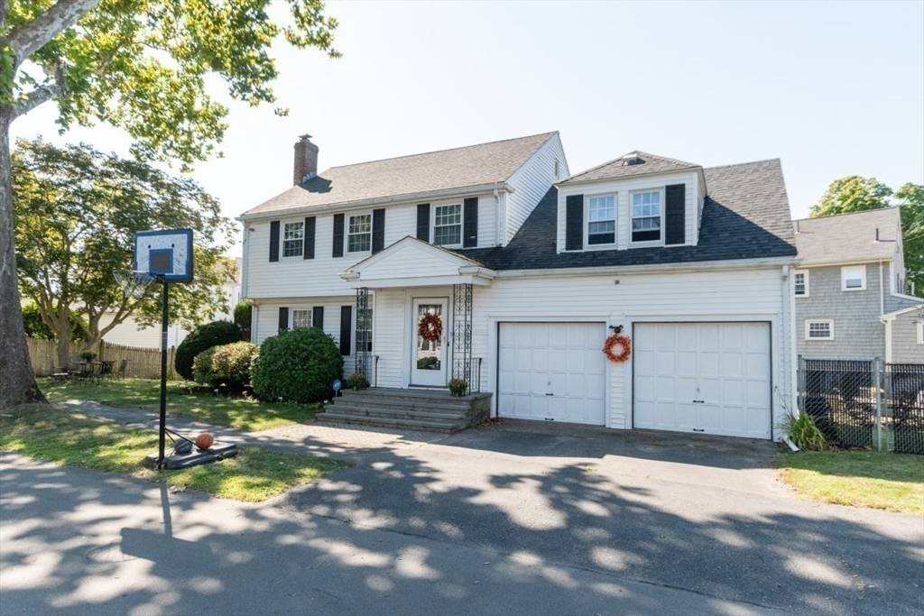 Milton, MA 02186,30 Courtland Cir