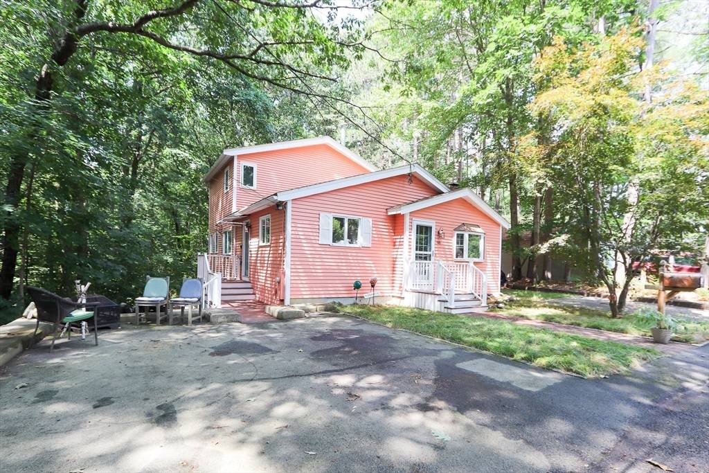 Concord, MA 01742,98 Shore Dr