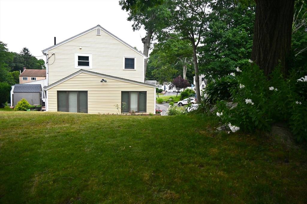 Milton, MA 02186,16 Savin St