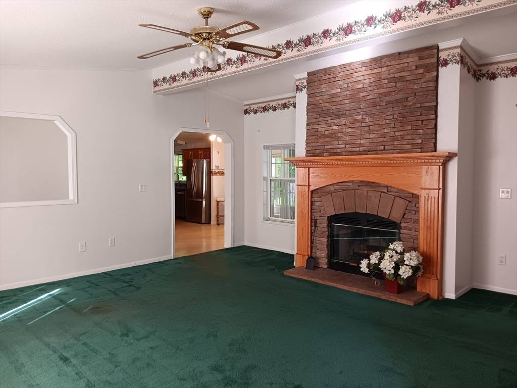 Middleboro, MA 02346,3301 Oak Point