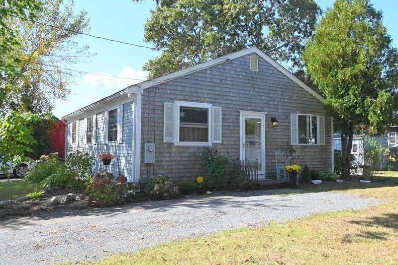 Bourne, MA 02532,45 Holt Rd