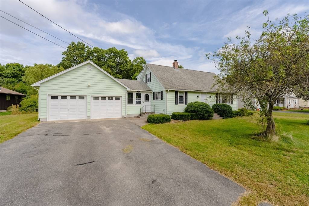 Wilbraham, MA 01095,41 Manchonis Rd