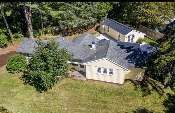 Falmouth, MA 02556,4 Windward Way