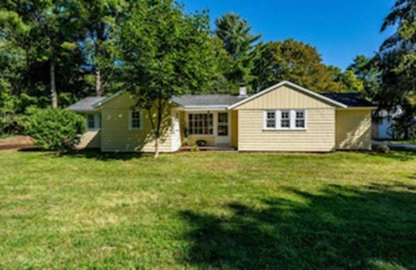 Falmouth, MA 02556,4 Windward Way