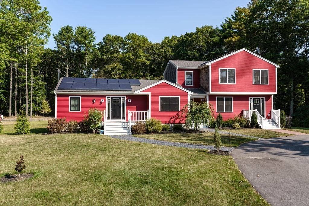 Plympton, MA 02367,13 Forest St