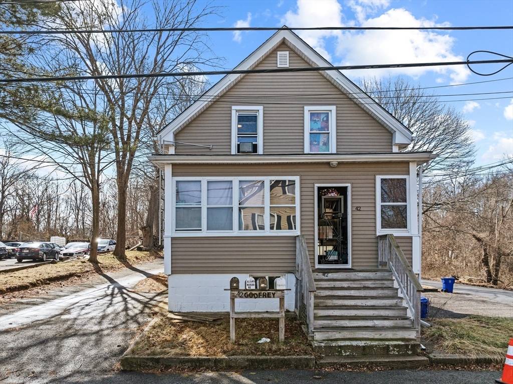 Taunton, MA 02780,42 Godfrey St