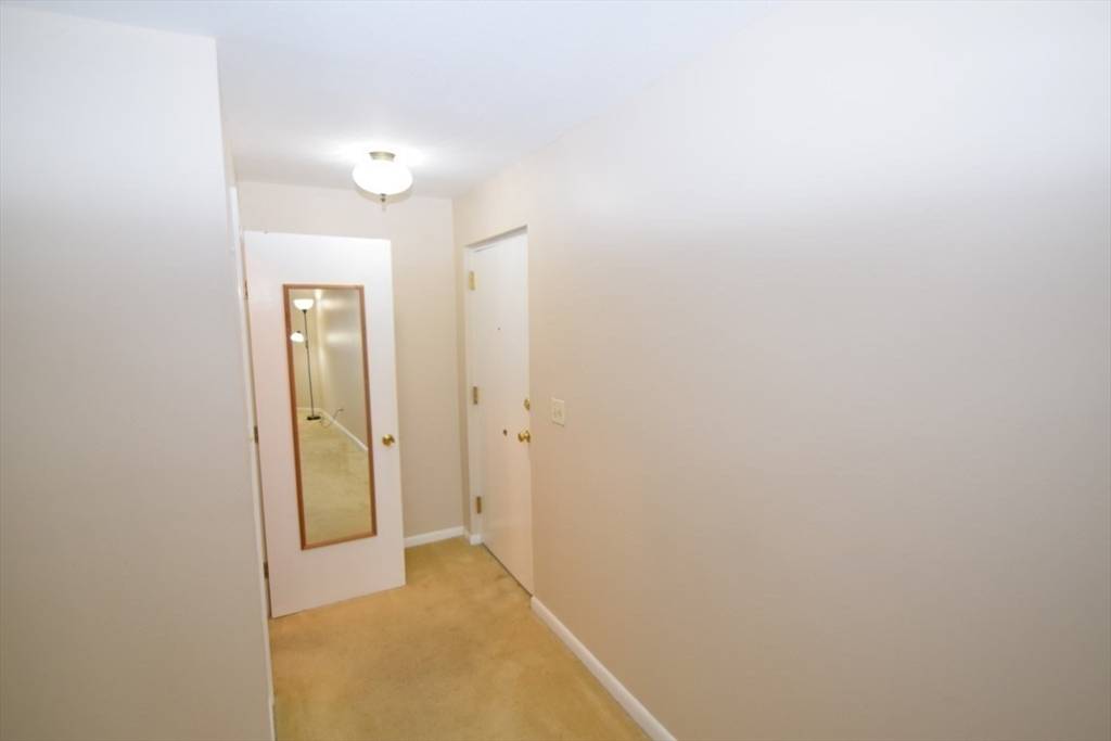 Stoughton, MA 02072,6 Jessica Dr #G