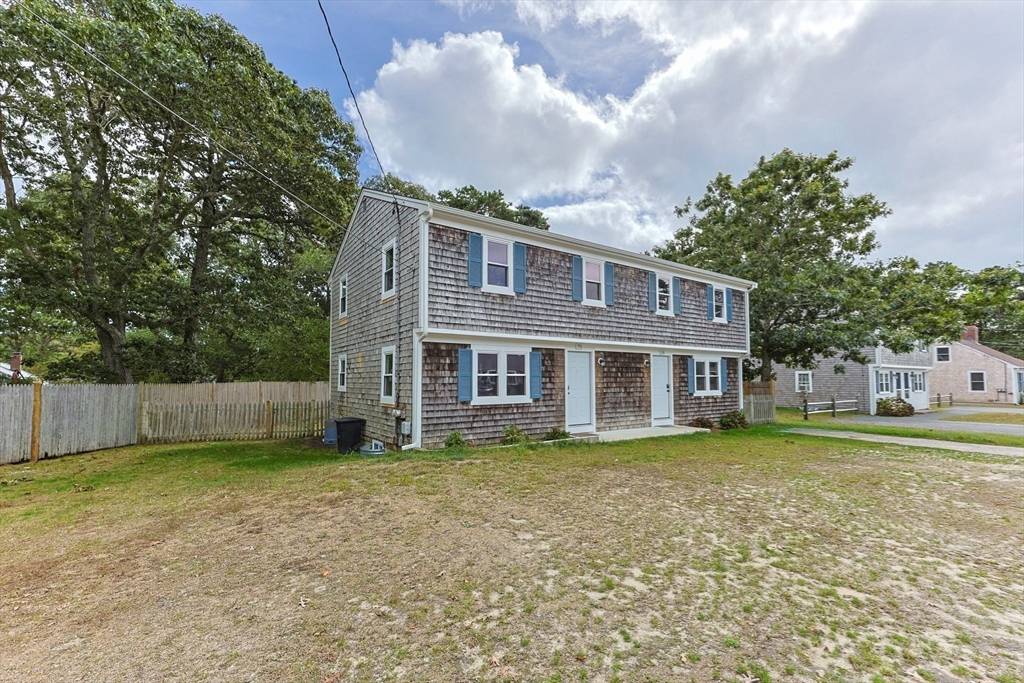 Dennis, MA 02670,188-190 Swan River Rd