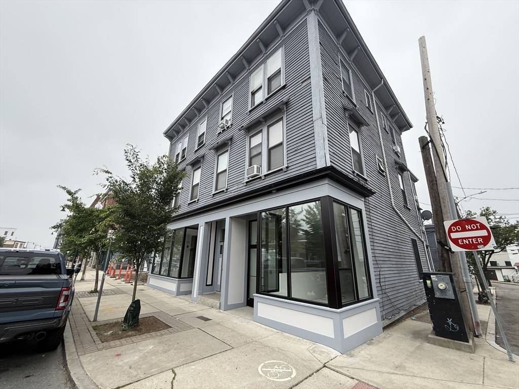 Somerville, MA 02143,318 Somerville