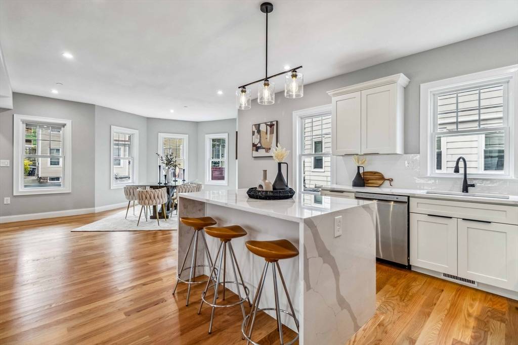 16 Alston St. #16 Somerville, MA 02143