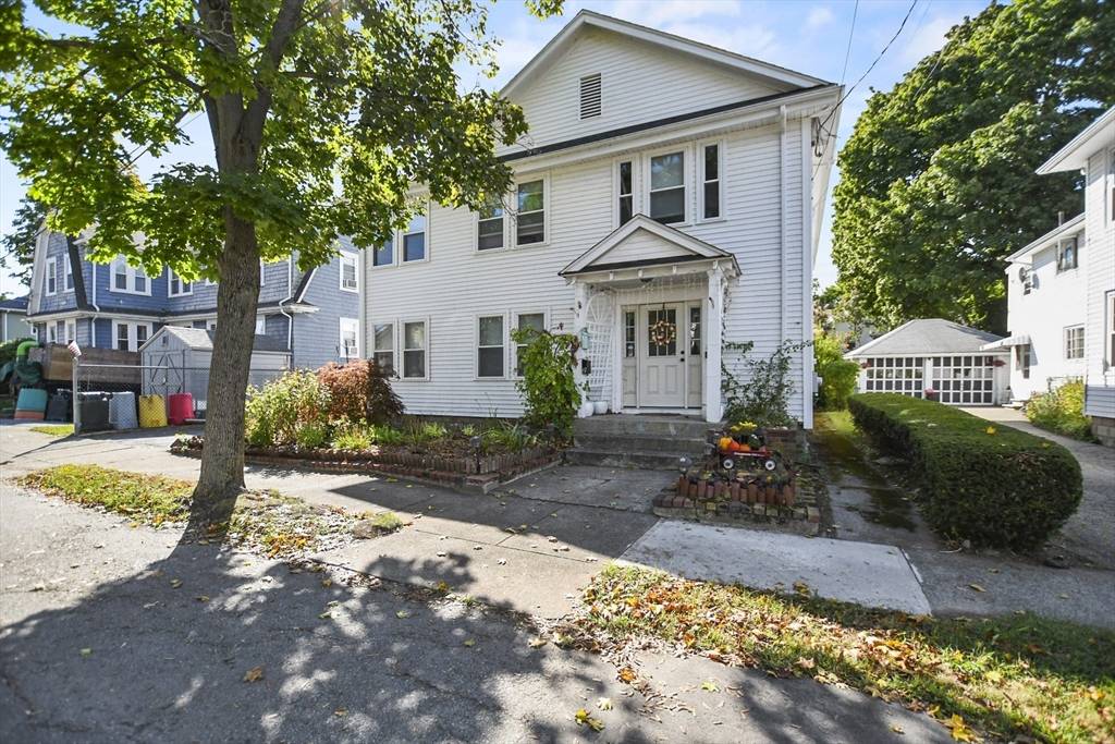 Waltham, MA 02453,25 Dennison Street #1