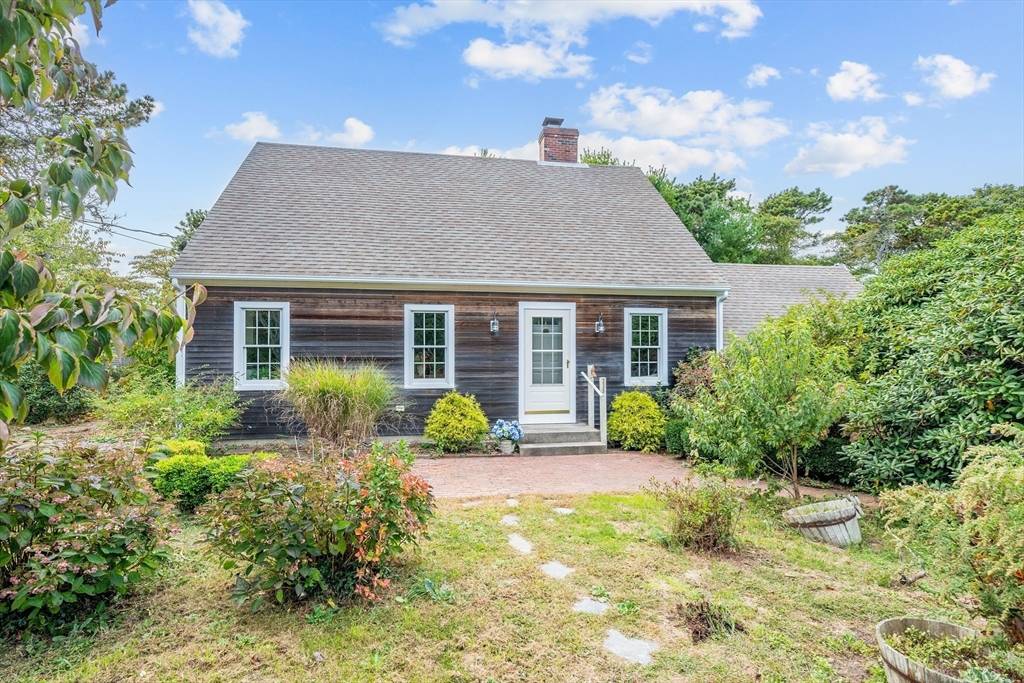 Chatham, MA 02659,235 Morton Rd