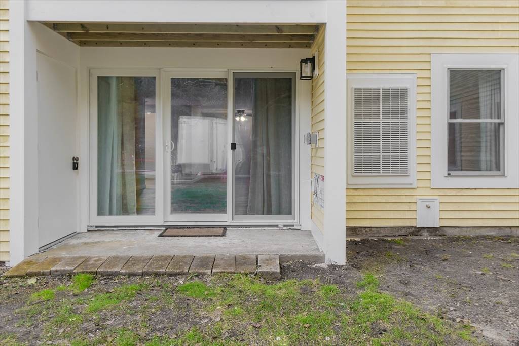 Plymouth, MA 02360,5 Marc Dr #2B