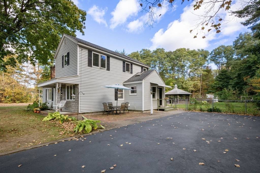 South Hadley, MA 01075,189 Woodbridge Street