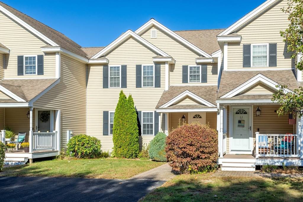 Lancaster, MA 01523,15 Woods Ln #15