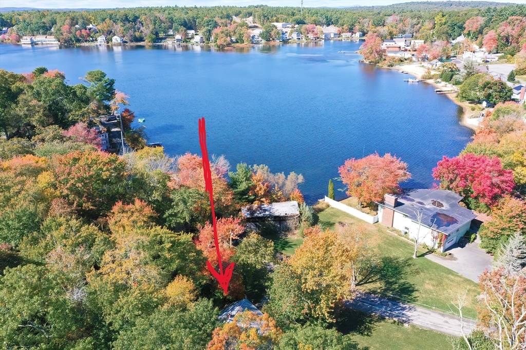 Mendon, MA 01756,4 Kinsley Ln
