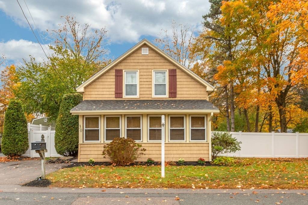 Plainville, MA 02762,30 Bacon Sq