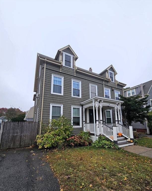 Swampscott, MA 01907,189 Burrill St #3