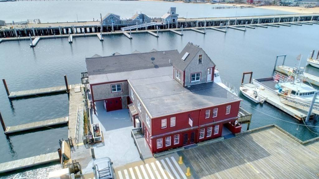 Provincetown, MA 02657,16 Macmillian Pier