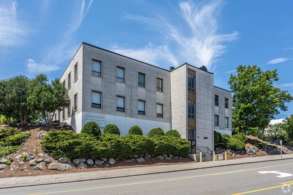 Waltham, MA 02451,240 Bear Hill Rd