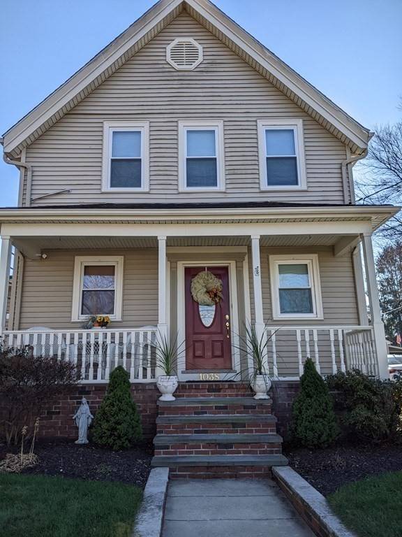 Taunton, MA 02780,1038 Somerset Ave #2