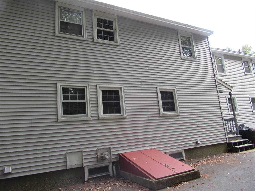 Londonderry, NH 03053,115 Sandstone  Cir. #115