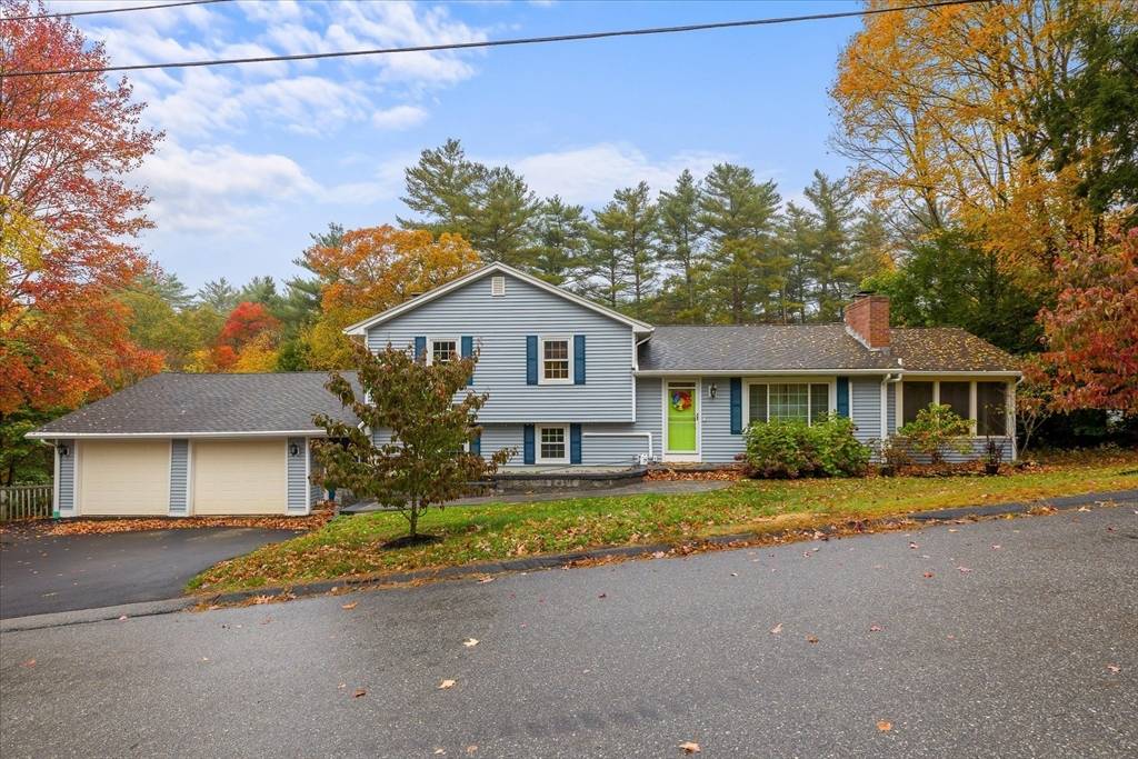 Sturbridge, MA 01566,87 Cricket Dr