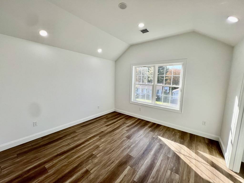 214 Rawson St Leicester, MA 01524