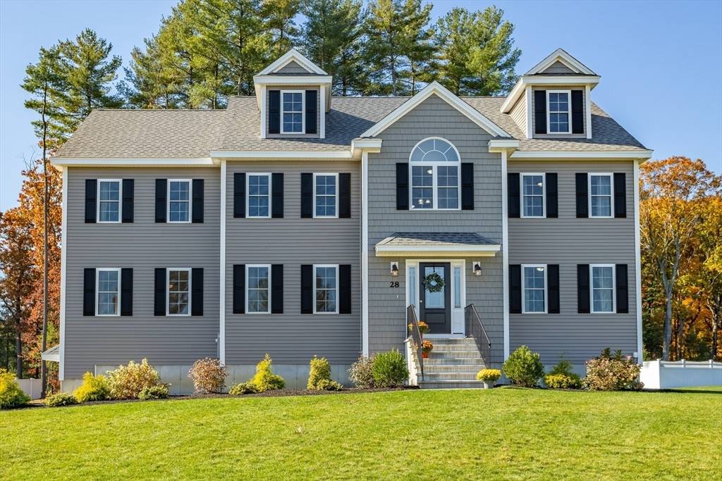 Billerica, MA 01862,28 Fieldstone Lane