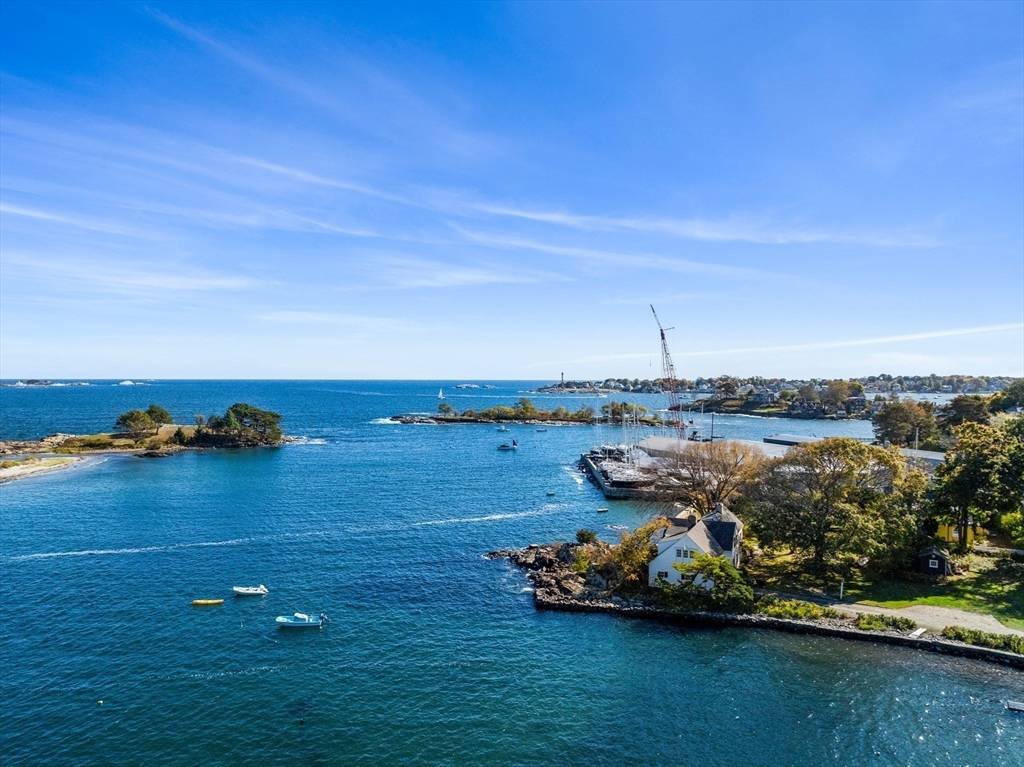 Marblehead, MA 01945,50 Beacon Street