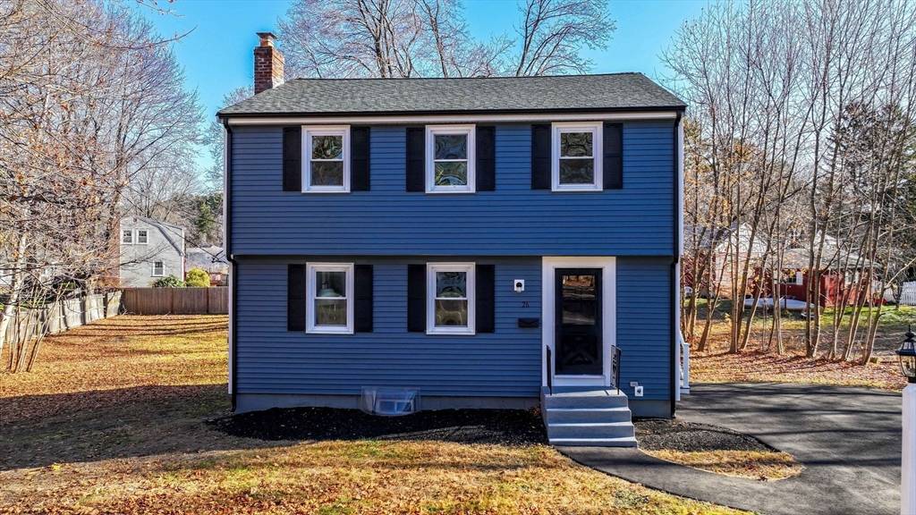 Walpole, MA 02081,26 Oak St