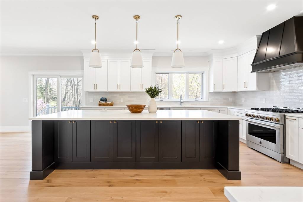 Natick, MA 01760,24 Edwards Road