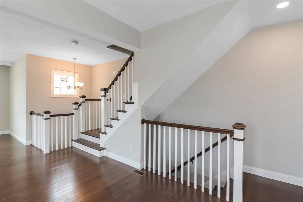 Grafton, MA 01560,25 Fisherville Terrace #13