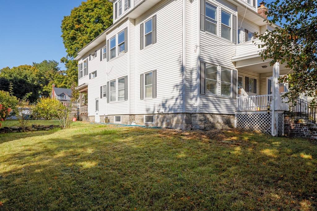 Methuen, MA 01844,70 Olive St