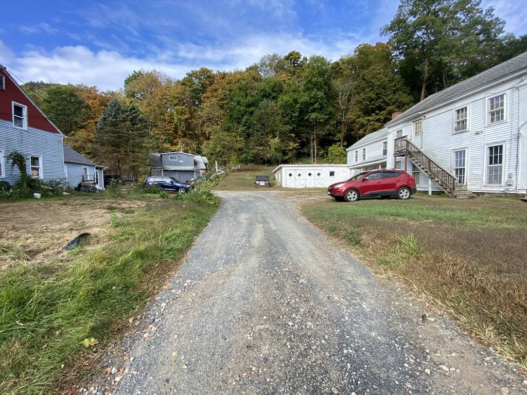 Russell, MA 01071,1167 Huntington Rd