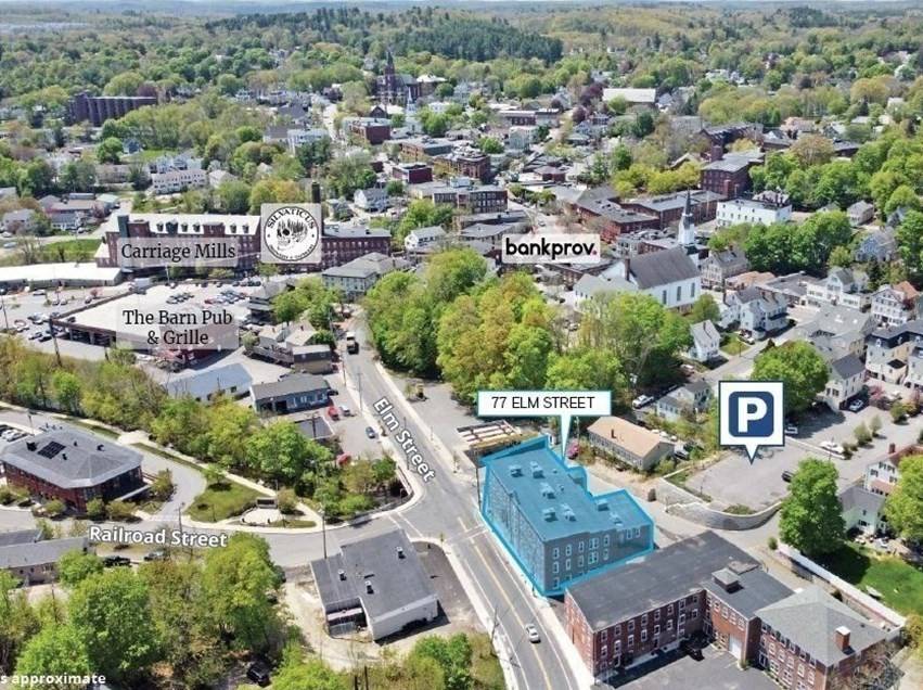 Amesbury, MA 01913,77 Elm St #202B
