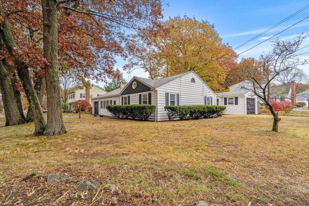 Westwood, MA 02090,98 Cobleigh St