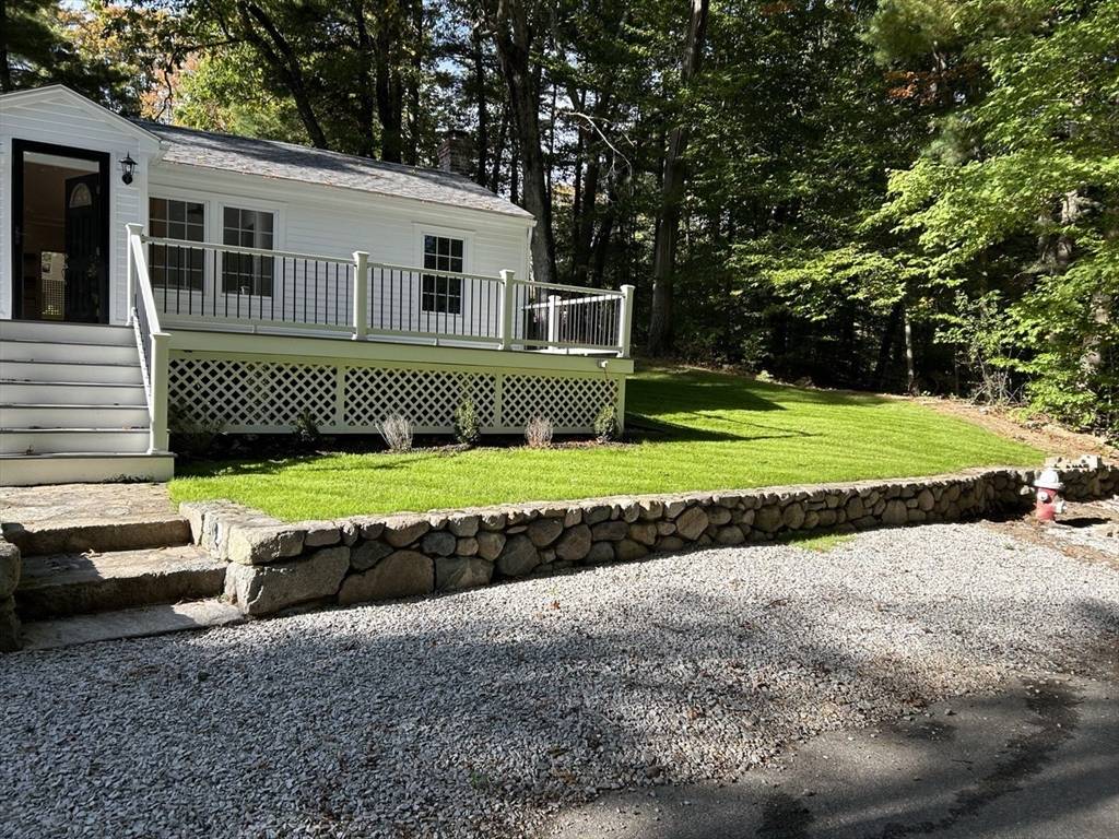 Holbrook, MA 02343,13 Donna Rd