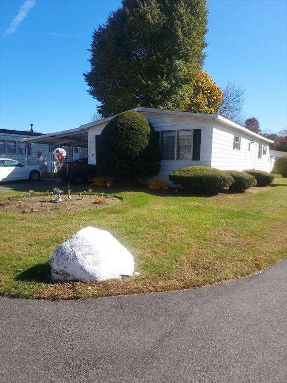 Taunton, MA 02780,22 Northway