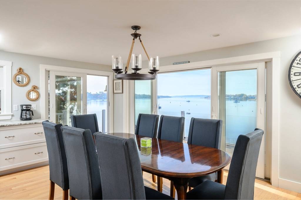 5 Oak Hill Road Wareham, MA 02571