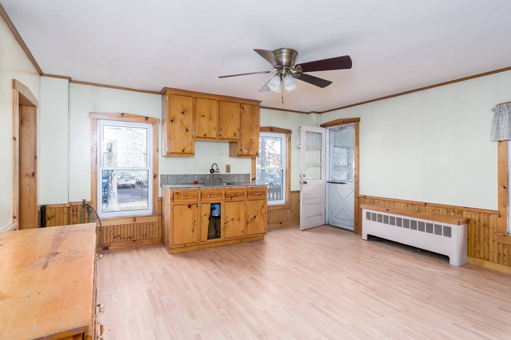 Ware, MA 01082,17 Gilbert Ct