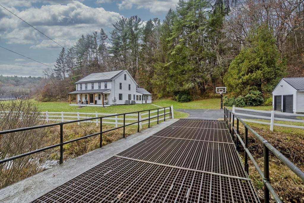 Whately, MA 01039,23 Conway Rd
