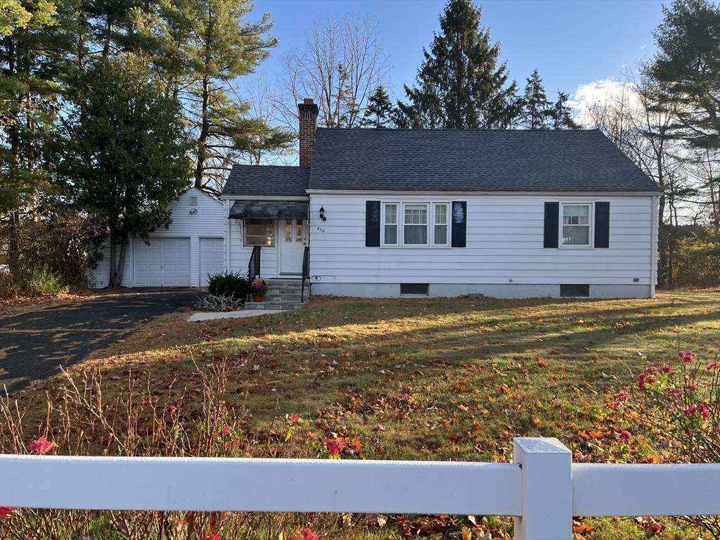 Agawam, MA 01030,452 N West St