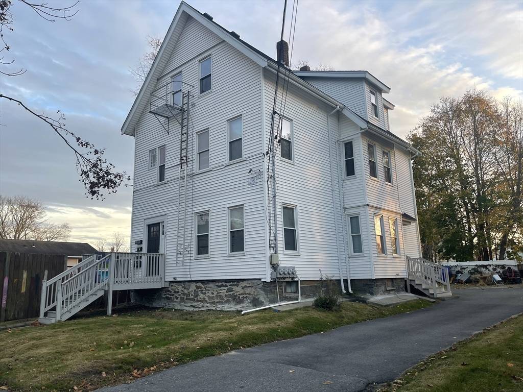 Taunton, MA 02780,35 Newcomb Pl