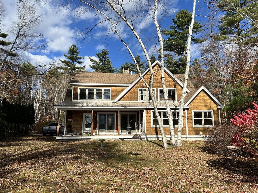 Wakefield, NH 03830,319 N Shore Dr