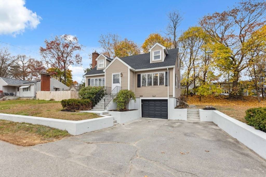 Dracut, MA 01826,86 Martin Terrace