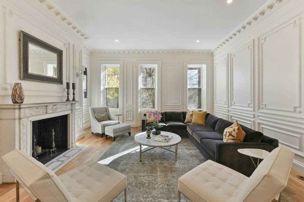 Boston, MA 02116,65 Marlborough Street #1-6