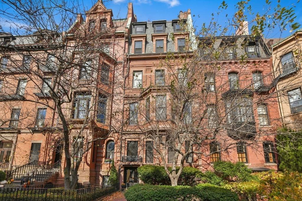 Boston, MA 02116,65 Marlborough Street #1-6